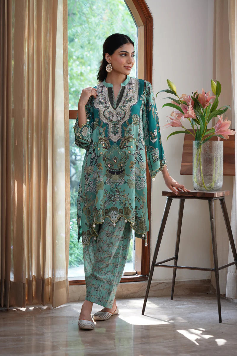 GULBAHAAR HAND EMBROIDERED CREPE PRINTED MATCHING SET
