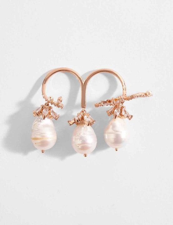 The Paloma Pearl Double Finger Ring - The Couture by KJH