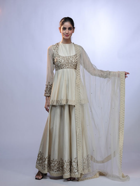 Noor-e-Royalty