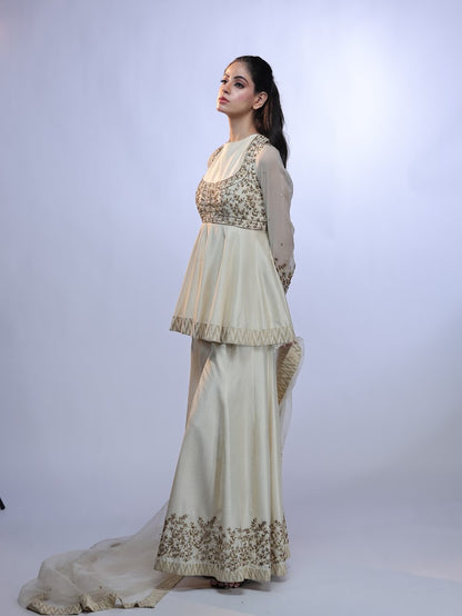 Noor-e-Royalty