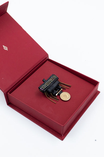 Diamante Adamas Brooch