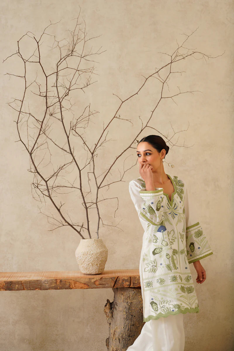 ZARWA PURE CHANDERI EMBROIDERED MATCHING SET