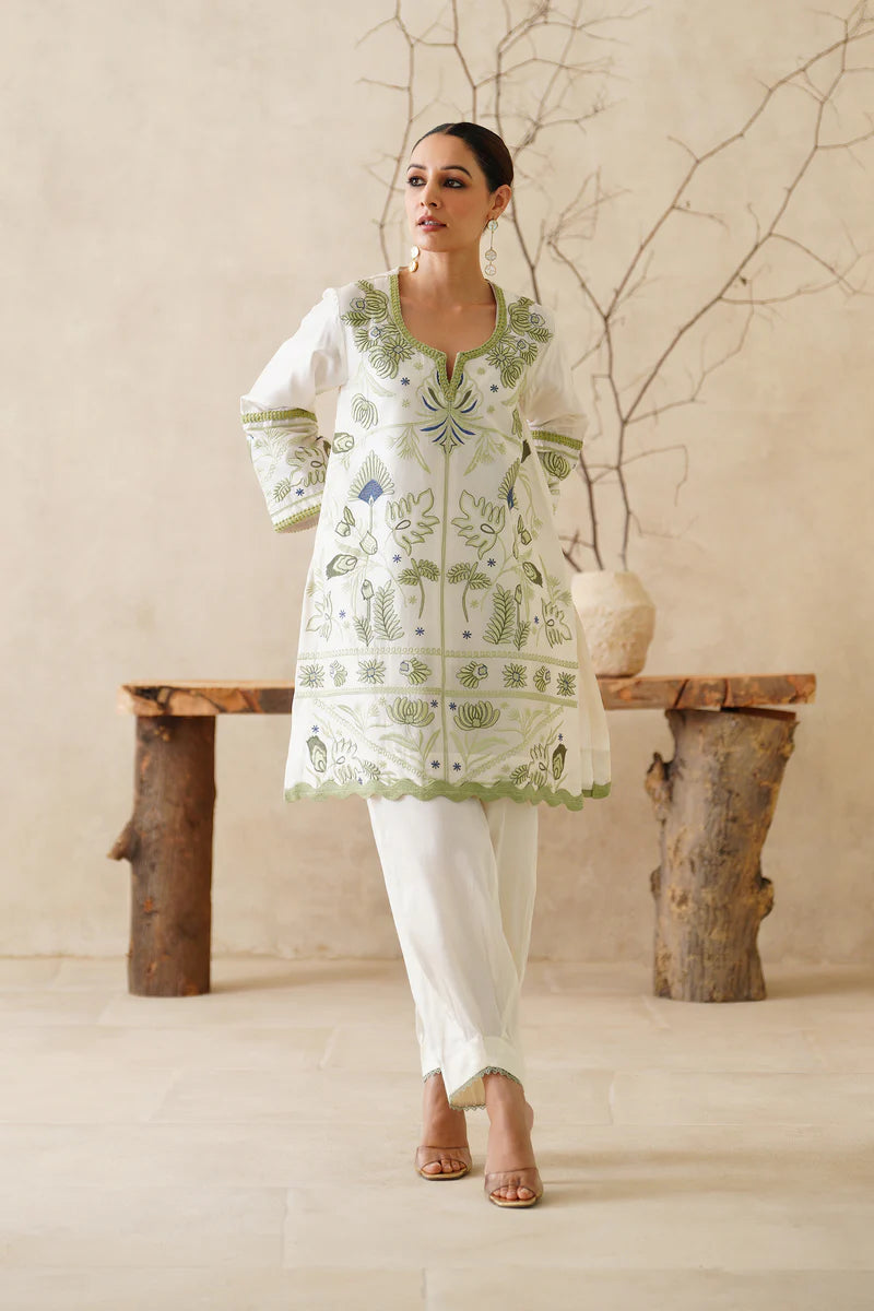 ZARWA PURE CHANDERI EMBROIDERED MATCHING SET