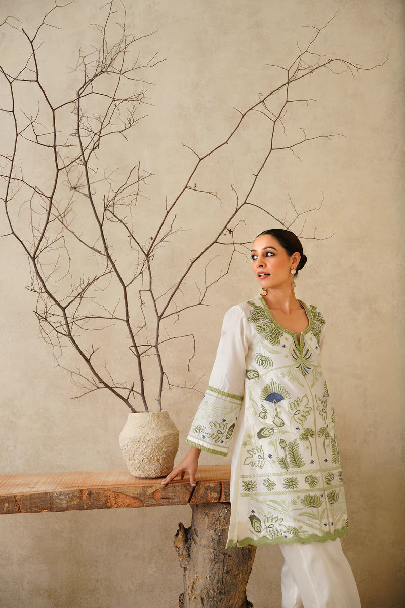 ZARWA PURE CHANDERI EMBROIDERED MATCHING SET