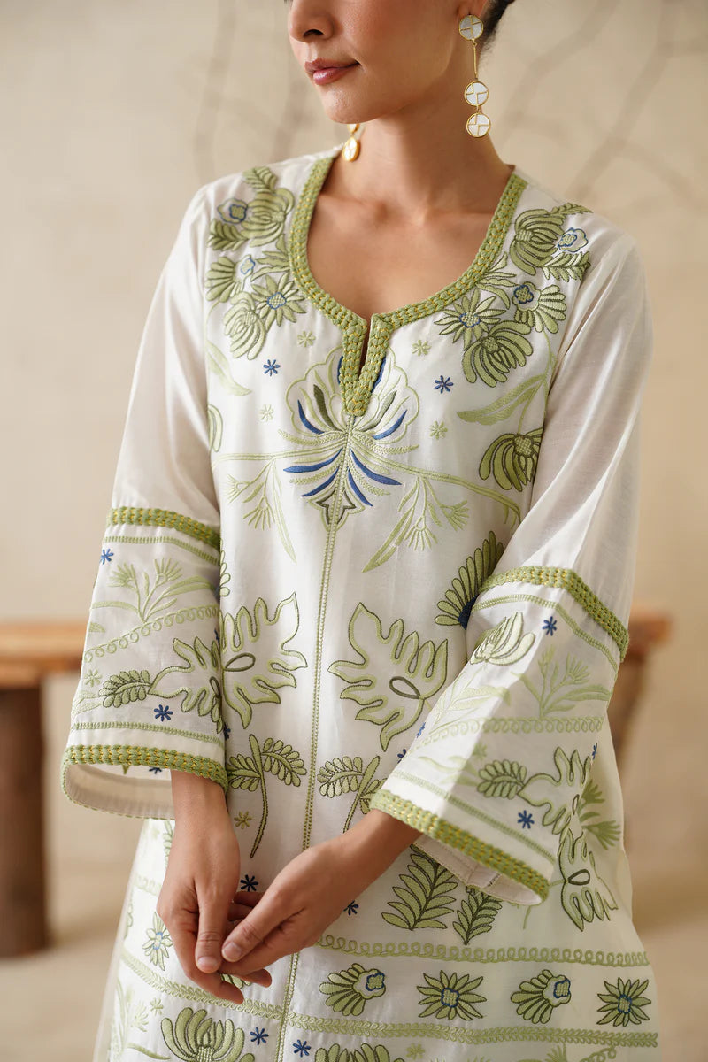 ZARWA PURE CHANDERI EMBROIDERED MATCHING SET